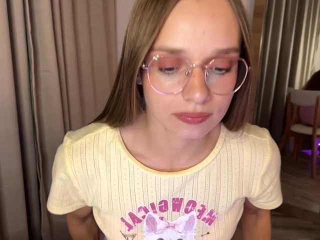 AmyYammy live cam on BongaCams