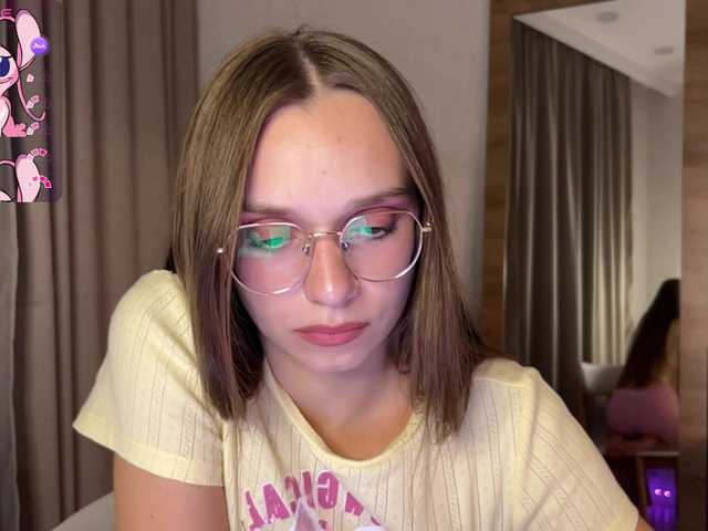 AmyYammy live cam on BongaCams