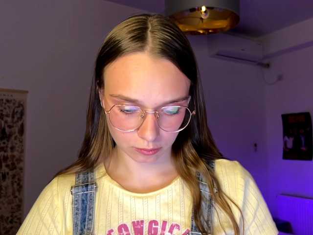 AmyYammy live cam on BongaCams