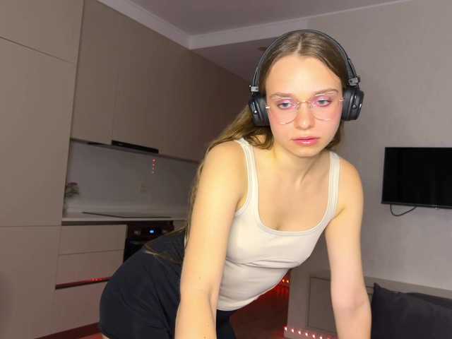 AmyYammy live cam on BongaCams