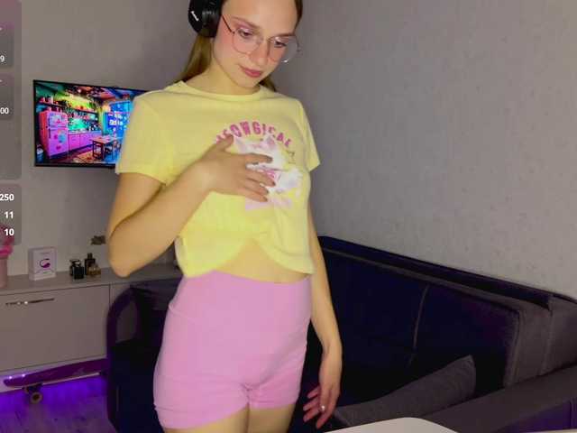 AmyYammy live cam on BongaCams