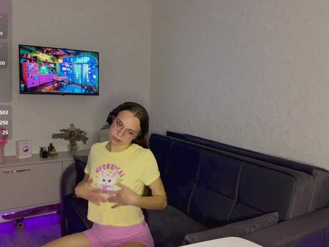 AmyYammy live cam on BongaCams