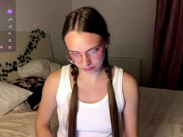 AmyYammy live cam on BongaCams