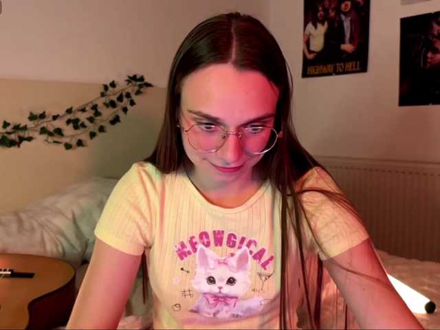 AmyYammy live cam on BongaCams