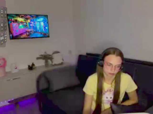 AmyYammy live cam on BongaCams