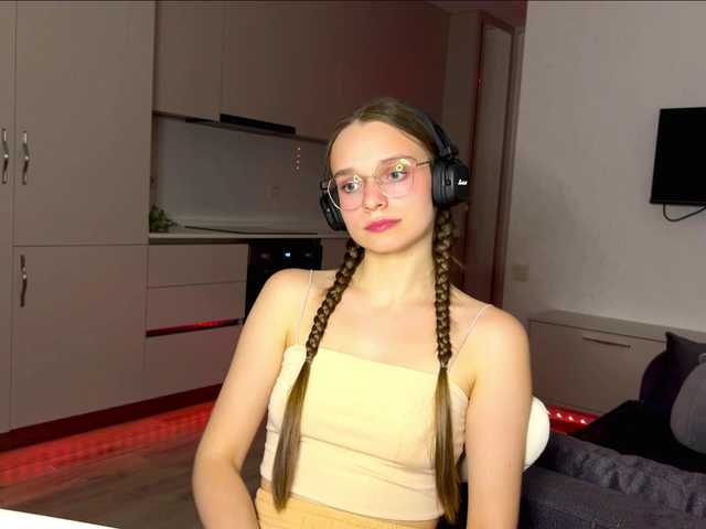 AmyYammy live cam on BongaCams