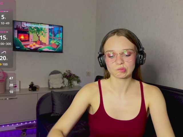 AmyYammy live cam on BongaCams