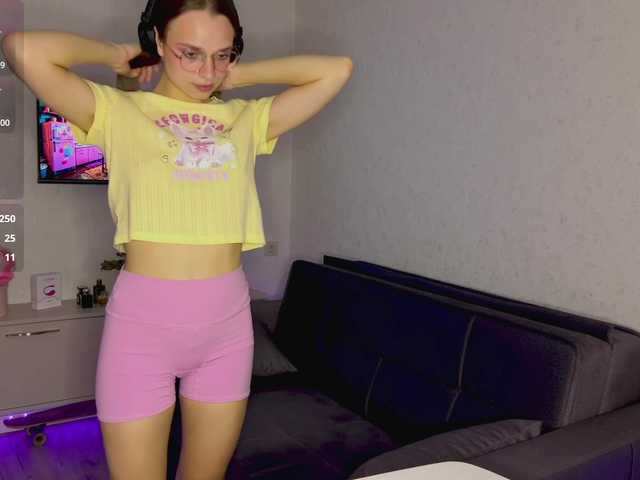 AmyYammy live cam on BongaCams