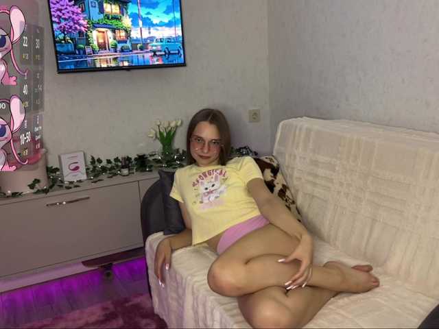 AmyYammy live cam on BongaCams