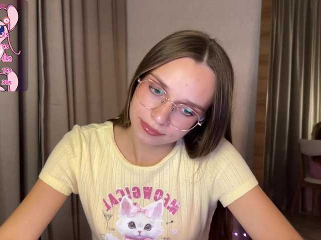 AmyYammy live cam on BongaCams
