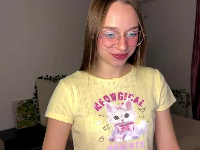 AmyYammy live cam on BongaCams
