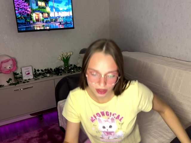 AmyYammy live cam on BongaCams