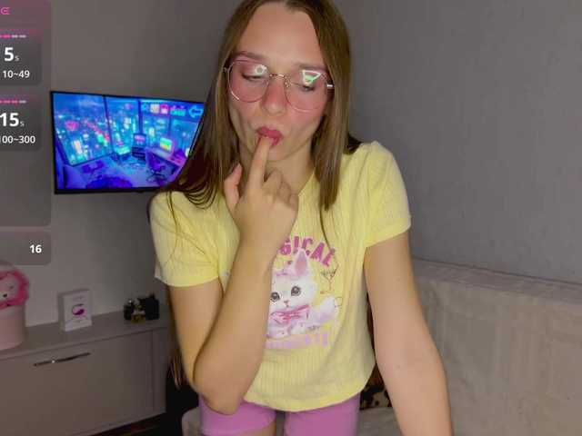 AmyYammy live cam on BongaCams