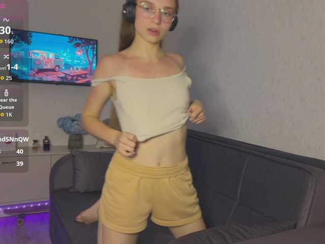 AmyYammy live cam on BongaCams