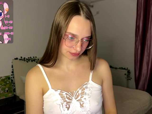 AmyYammy live cam on BongaCams
