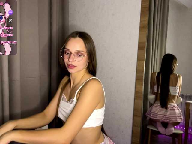 AmyYammy live cam on BongaCams