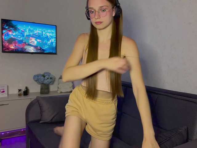AmyYammy live cam on BongaCams