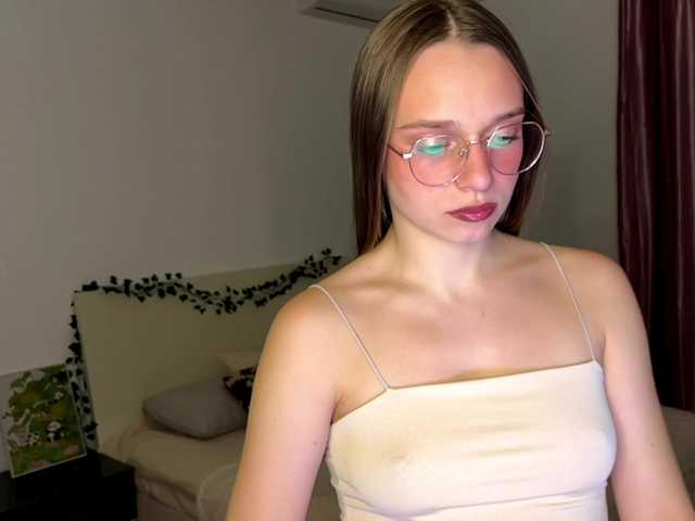 AmyYammy live cam on BongaCams