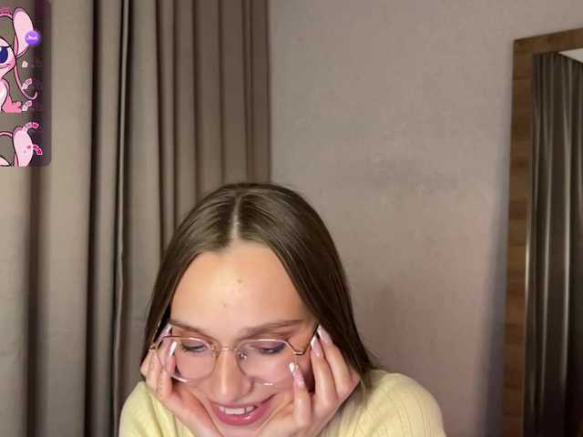 AmyYammy live cam on BongaCams