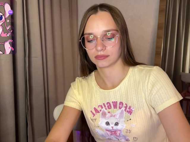 AmyYammy live cam on BongaCams