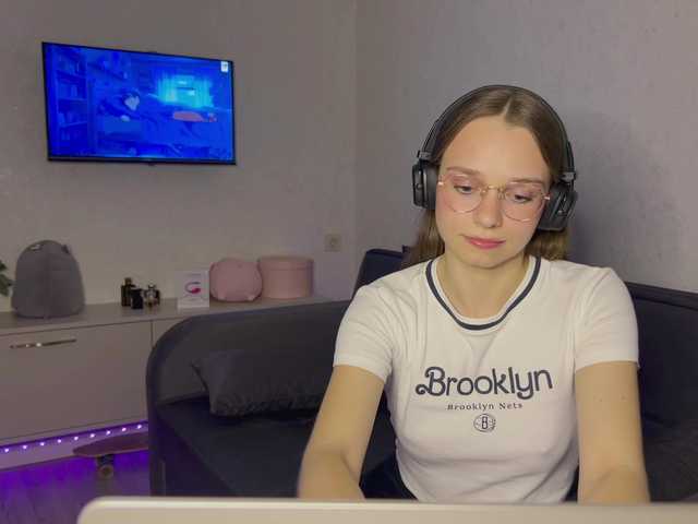 AmyYammy live cam on BongaCams