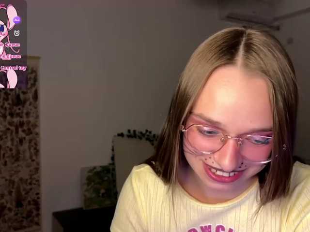 AmyYammy live cam on BongaCams