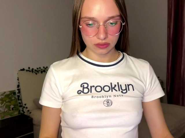 AmyYammy live cam on BongaCams