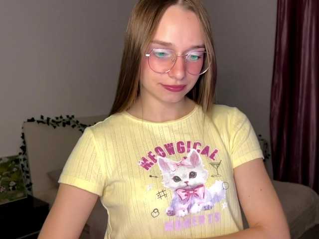 AmyYammy live cam on BongaCams