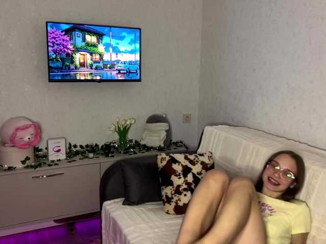 AmyYammy live cam on BongaCams