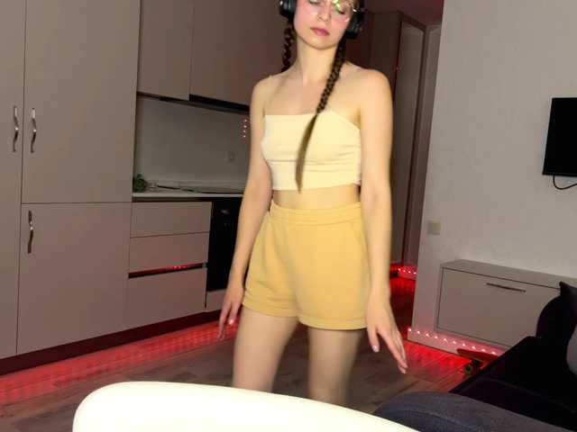 AmyYammy live cam on BongaCams
