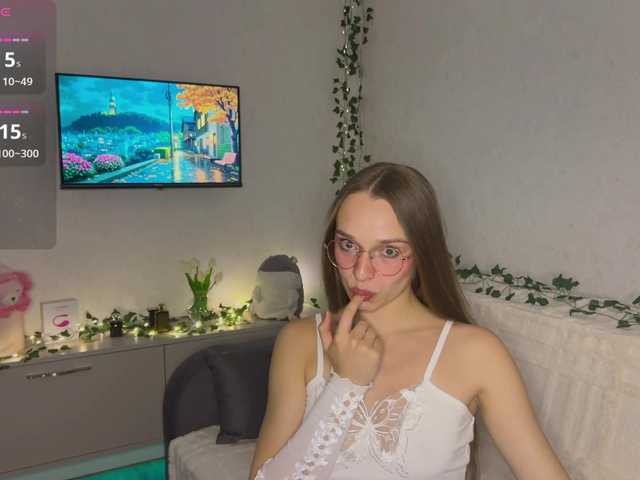 AmyYammy live webcam show
