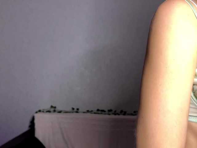 AmyYammy live cam on BongaCams