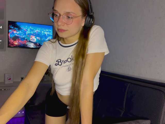 AmyYammy live cam on BongaCams