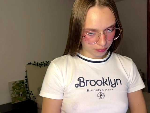 AmyYammy live cam on BongaCams