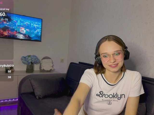 AmyYammy live cam on BongaCams