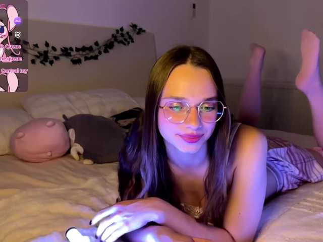 AmyYammy live cam on BongaCams