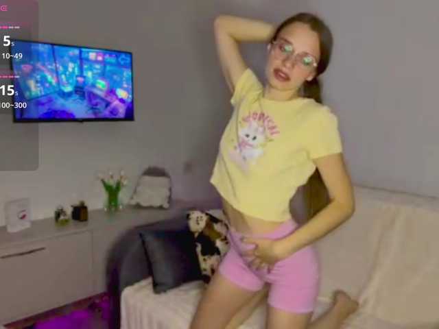 AmyYammy live cam on BongaCams