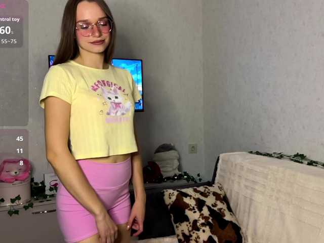AmyYammy live cam on BongaCams