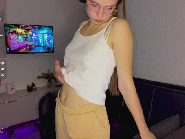 AmyYammy live cam on BongaCams