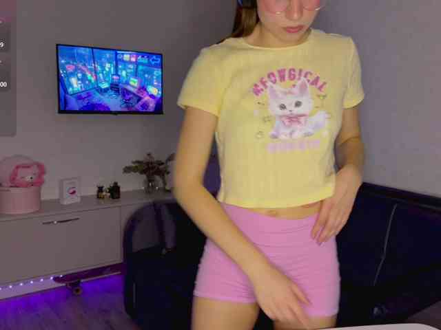 naughty chatroom AmyYammy