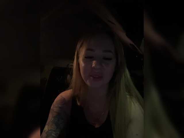 Miss-Etikaa live webcam show