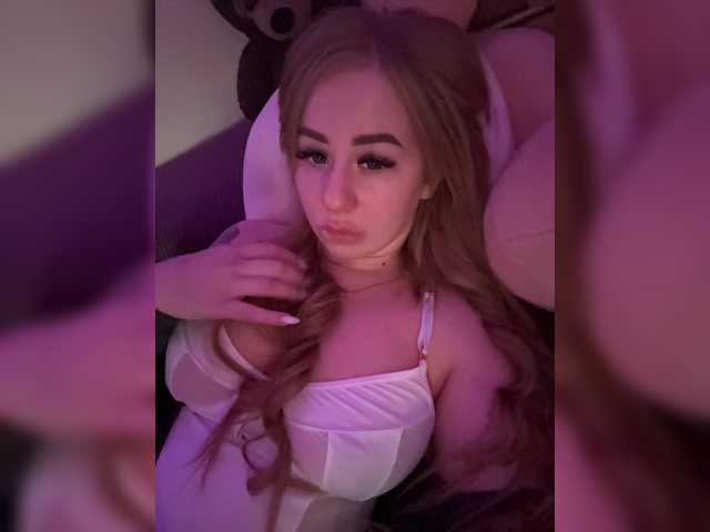 Miss-Etikaa live cam on BongaCams