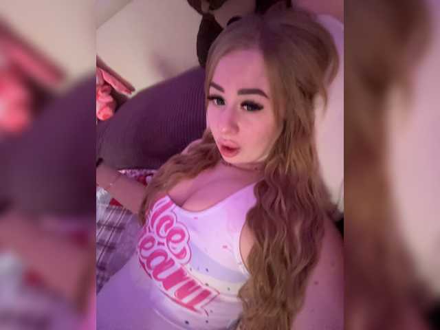 Miss-Etikaa live cam on BongaCams