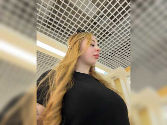 Miss-Etikaa live cam on BongaCams