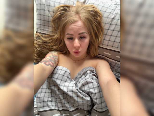 Miss-Etikaa live cam on BongaCams