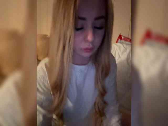 Miss-Etikaa webcam