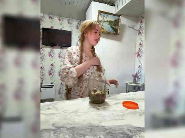 Miss-Etikaa webcam