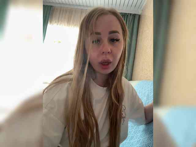 Miss-Etikaa webcam