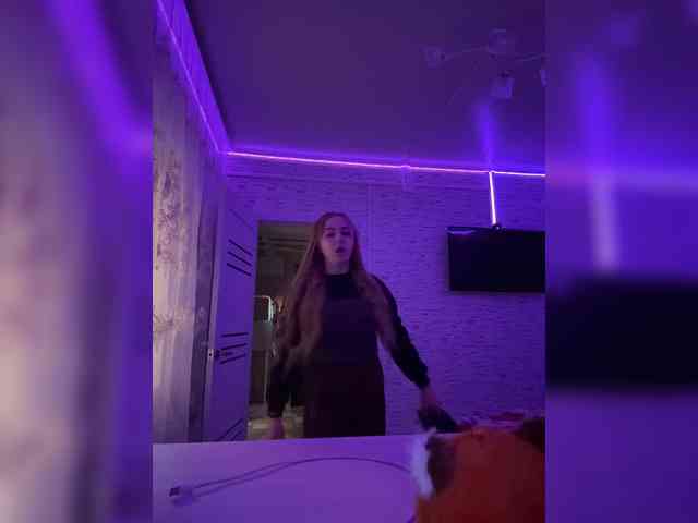 Miss-Etikaa webcam