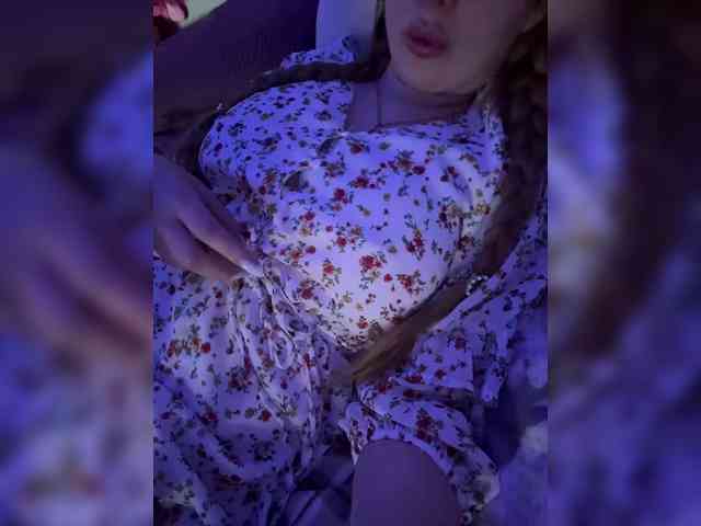 Miss-Etikaa webcam